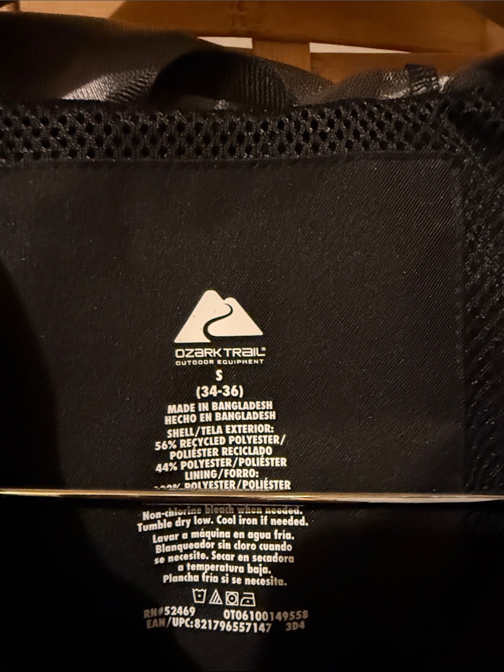Ozark Trail Black Men's Raincoat - Picture 2 of 3